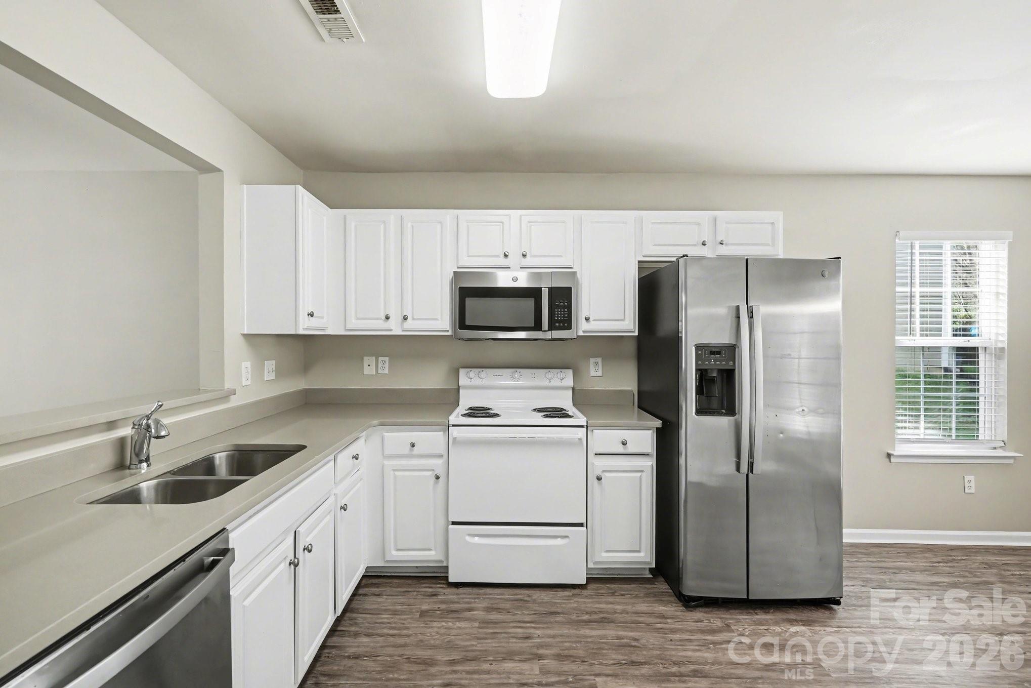 911 Valley Ridge Road Charlotte, NC 28214 - Photo 9 of 19