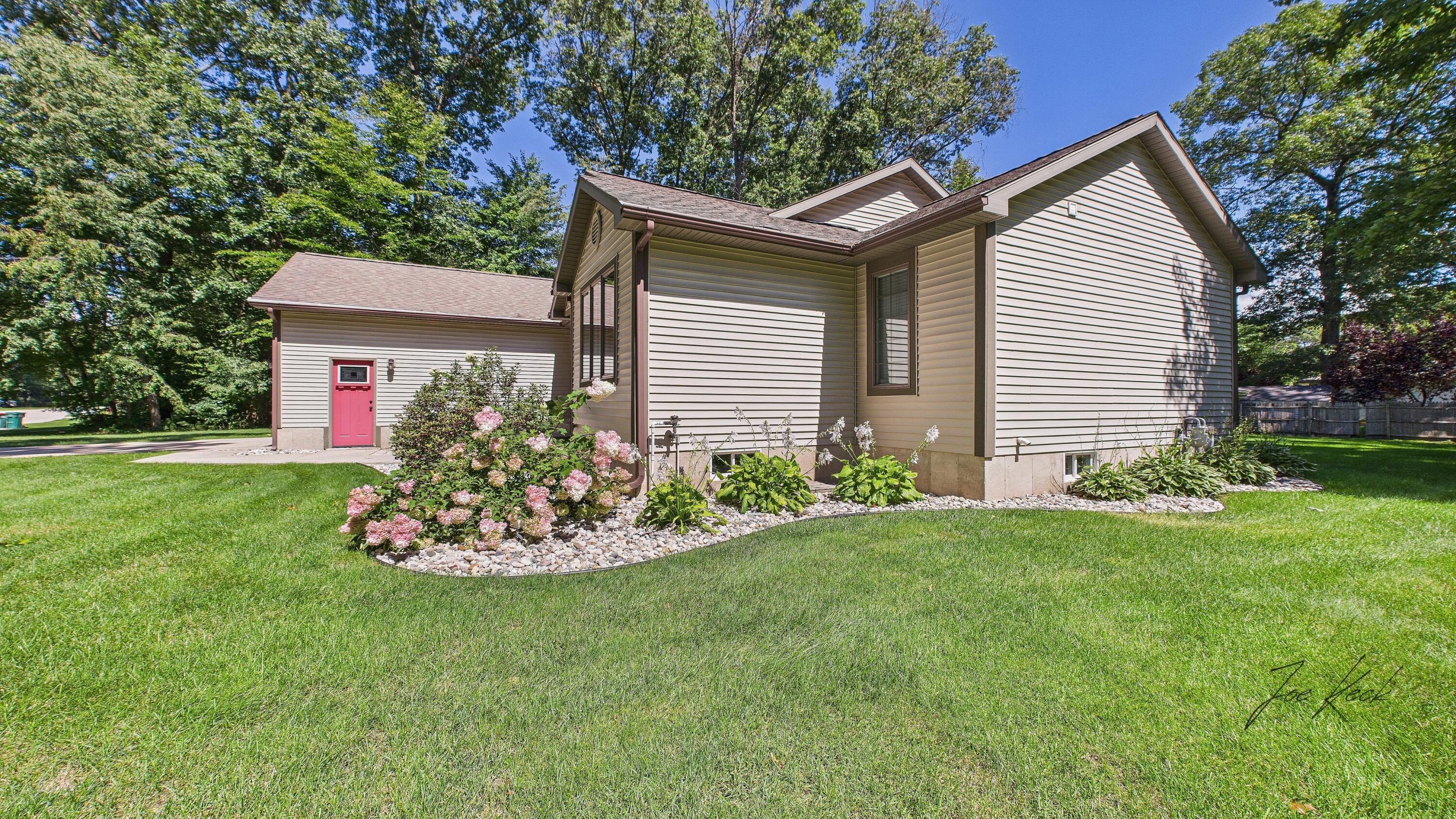 1024 Bear Lake Road Muskegon, MI 49445 - Photo 10 of 56 CAM04872G0-PR0041-STILL016
