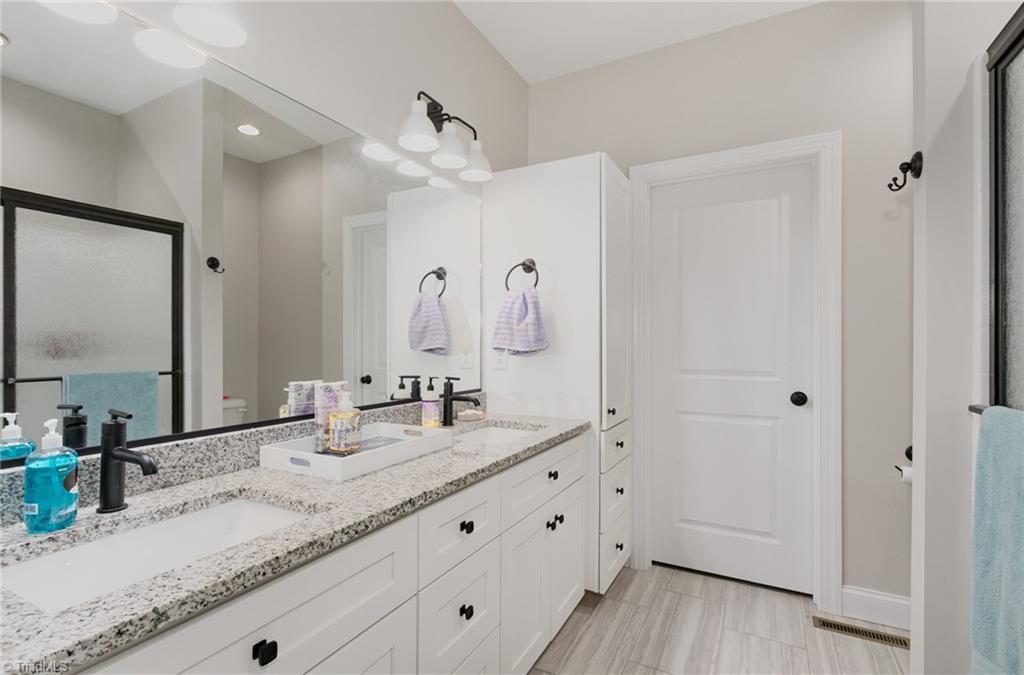 933 Arrowhead Court Mebane, NC 27302 - Photo 22 of 31