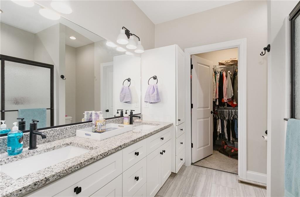 933 Arrowhead Court Mebane, NC 27302 - Photo 23 of 31