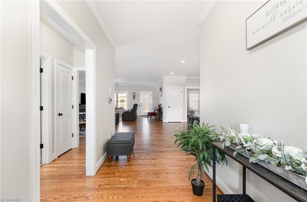 933 Arrowhead Court Mebane, NC 27302 - Photo 6 of 31