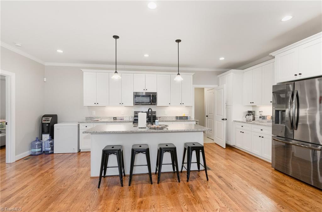 933 Arrowhead Court Mebane, NC 27302 - Photo 8 of 31