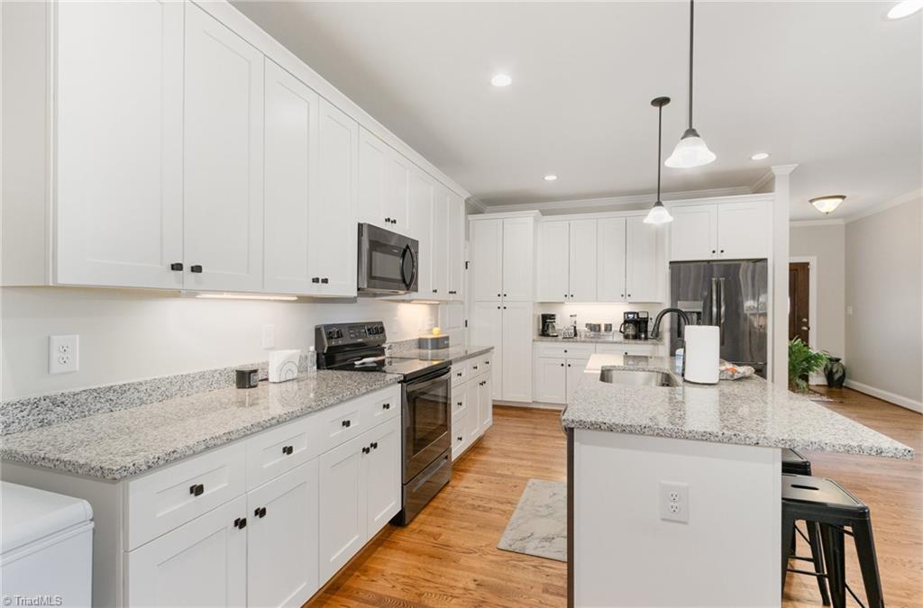 933 Arrowhead Court Mebane, NC 27302 - Photo 9 of 31