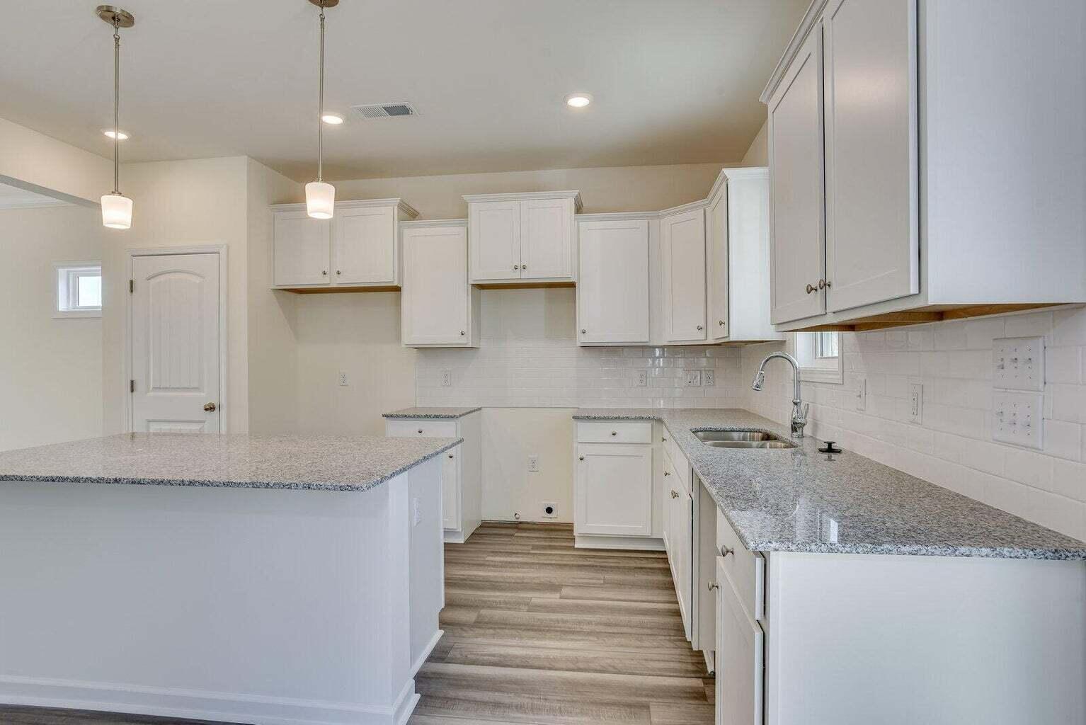 323 Suncrest Court Augusta, GA 30906 - Photo 9 of 29 20250122012949172397000000-o