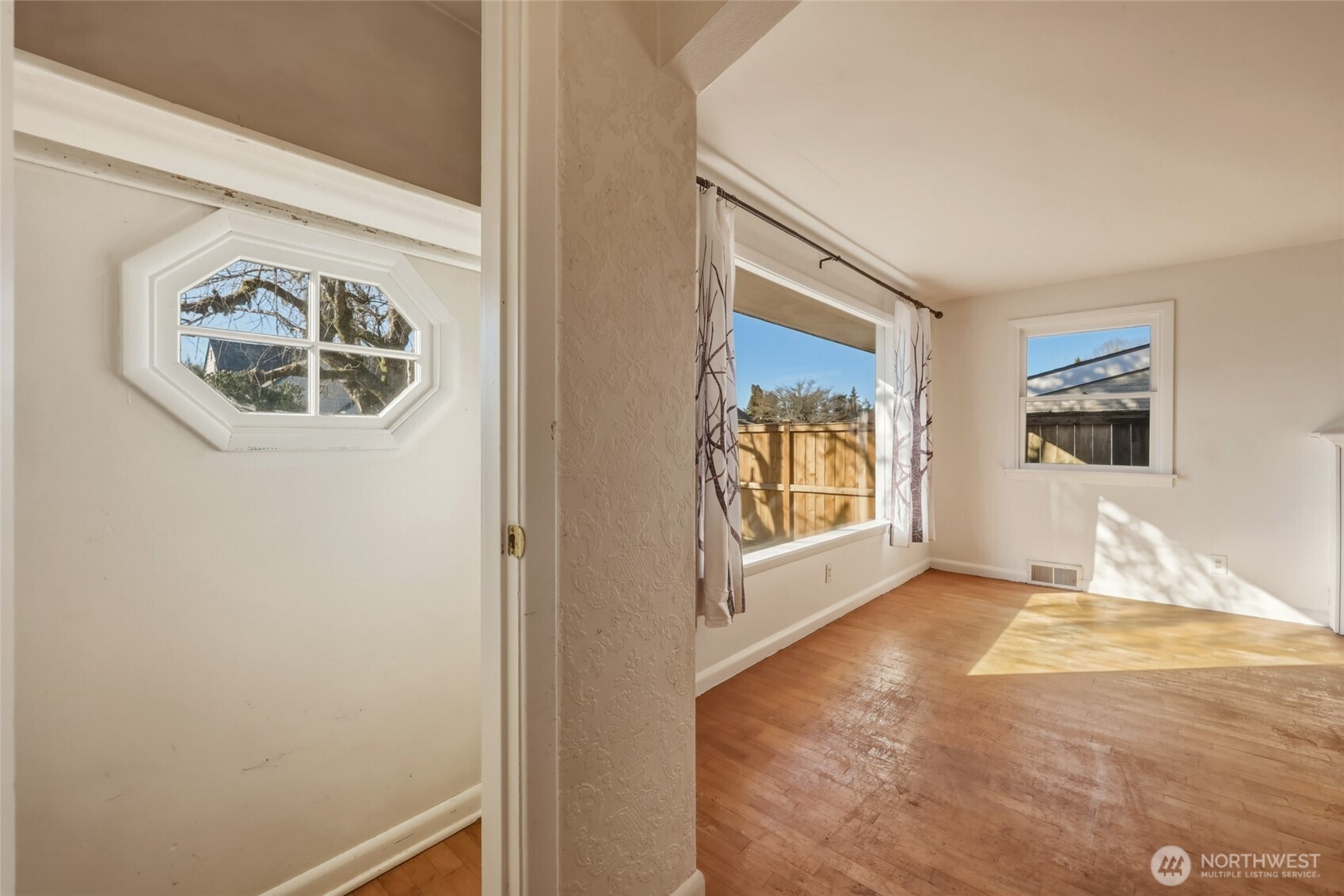 3232 Maringo Road Southeast Olympia, WA 98501 - Photo 7 of 32