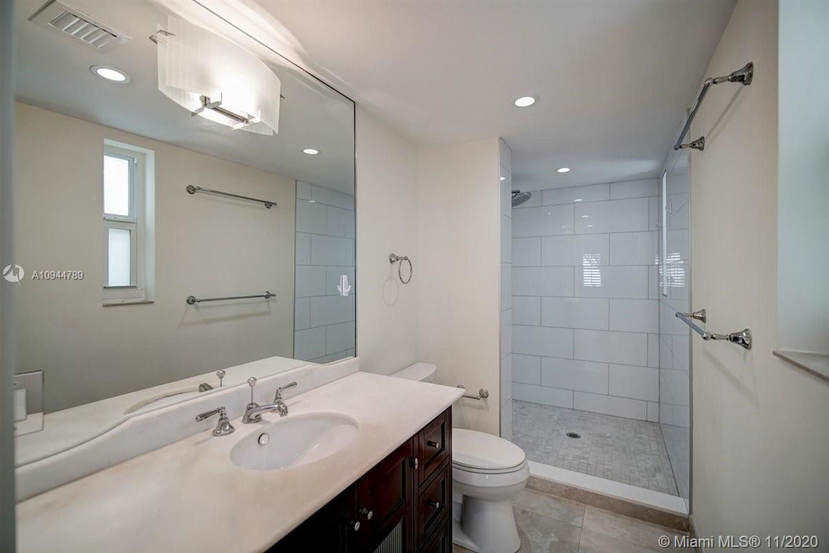 255 Sunrise Drive, Unit 101 Key Biscayne, FL 33149 - Photo 13 of 23