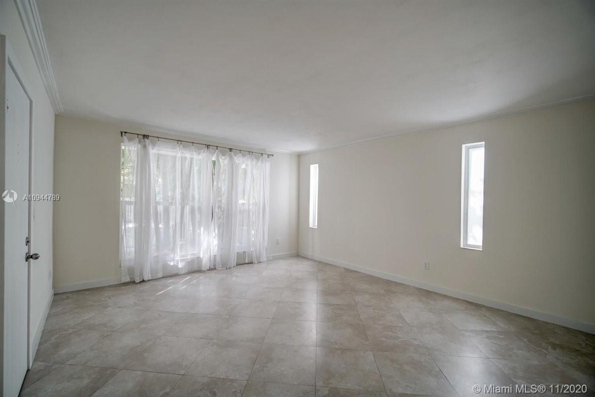 255 Sunrise Drive, Unit 101 Key Biscayne, FL 33149 - Photo 3 of 23