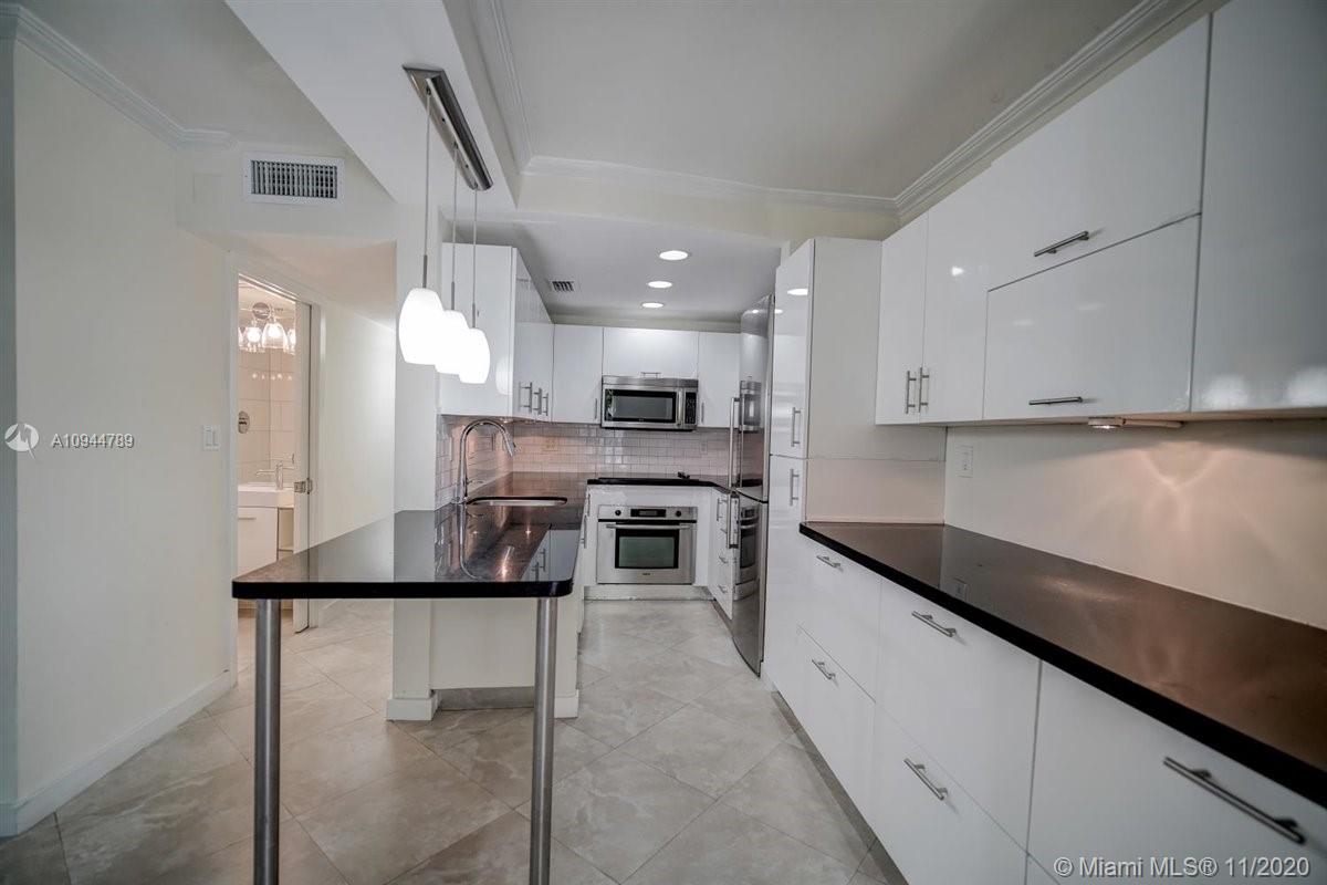 255 Sunrise Drive, Unit 101 Key Biscayne, FL 33149 - Photo 5 of 23