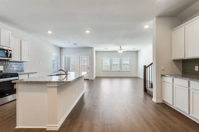 $2,695 | 2424 Palo Pinto Trail, Pilot Point, TX 76258