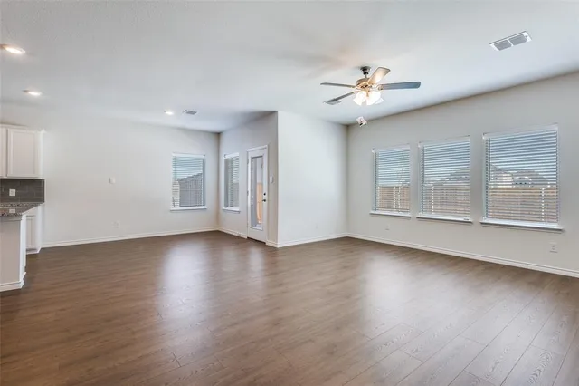 $2,695 | 2424 Palo Pinto Trail, Pilot Point, TX 76258