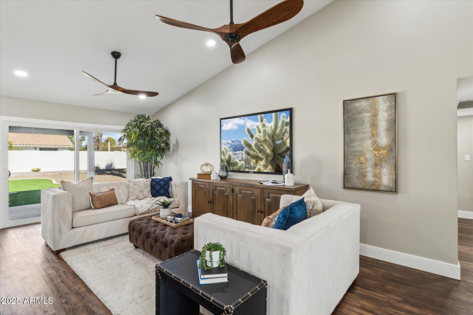 4726 East Grandview Road Phoenix, AZ 85032 - Photo 5 of 28 05-IMG_9405