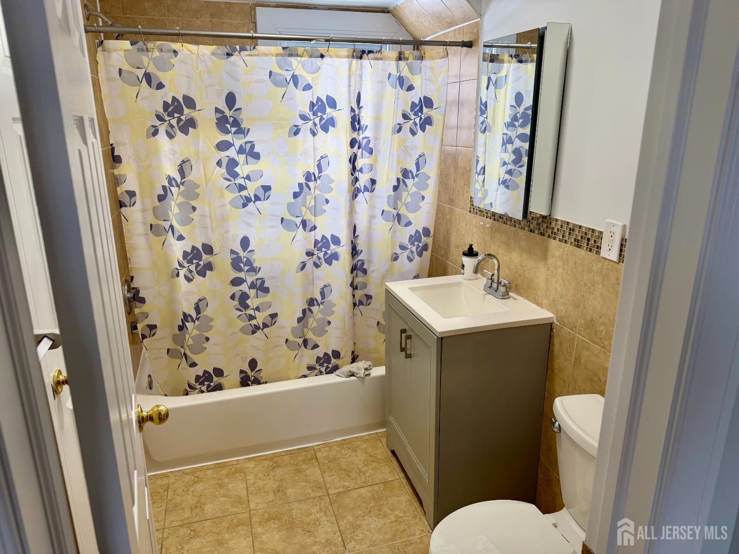 139 Rues Lane East Brunswick, NJ 08816 - Photo 5 of 28