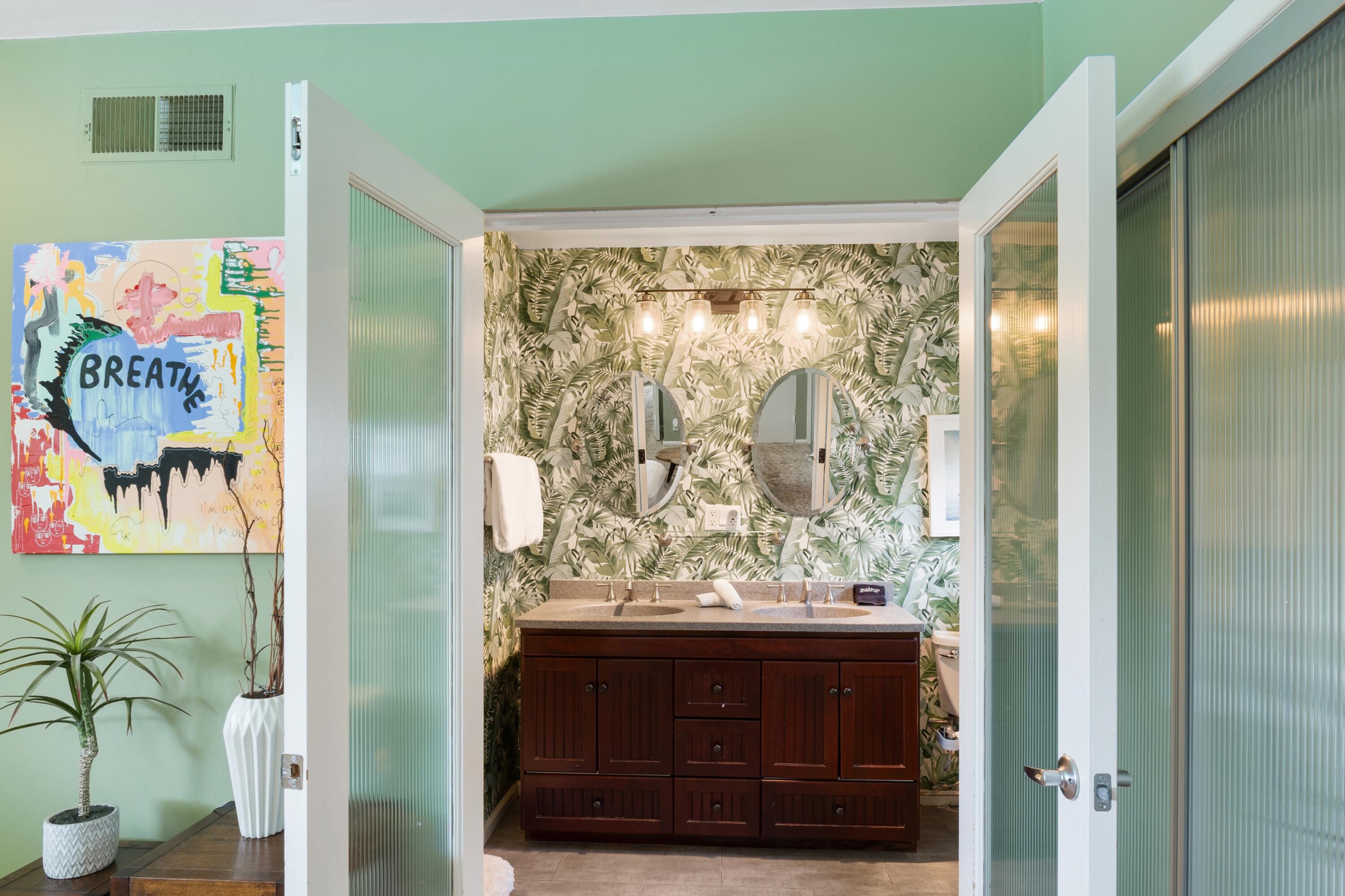 74533 Peppertree Drive Palm Desert, CA 92260 - Photo 23 of 34 a view of walk in closet