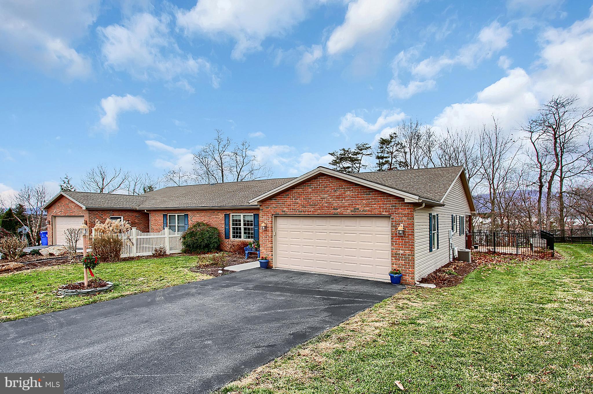 41 Ridge Avenue Carlisle, PA 17013 - Photo 4 of 35 Gallery Image 4