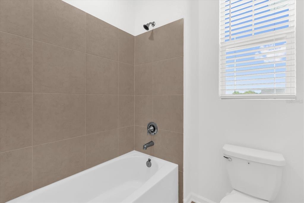 2485 Rider Rain Lane Apopka, FL 32703 - Photo 15 of 32