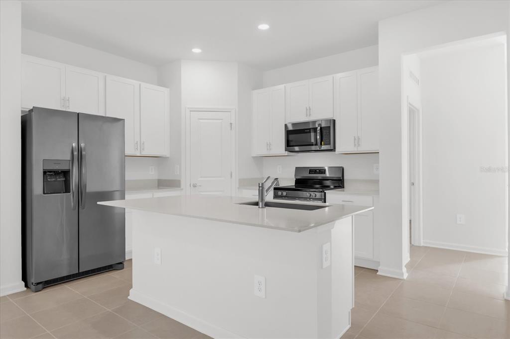 2485 Rider Rain Lane Apopka, FL 32703 - Photo 5 of 32