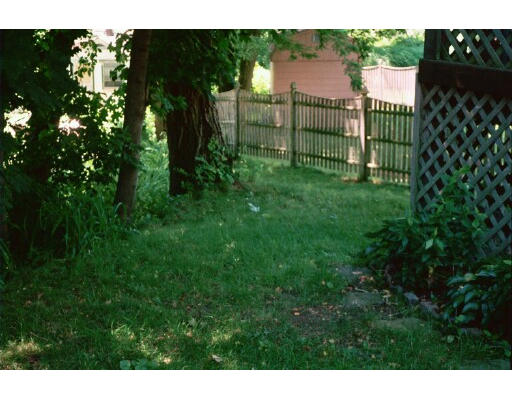 14 Travis Street Worcester, MA 01604 - Photo 2 of 4 Gallery Image 2