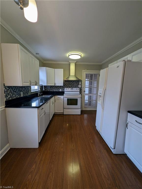 420 North Rotary Drive High Point, NC 27262 - Photo 3 of 5 Photo taken before tenant moved in.