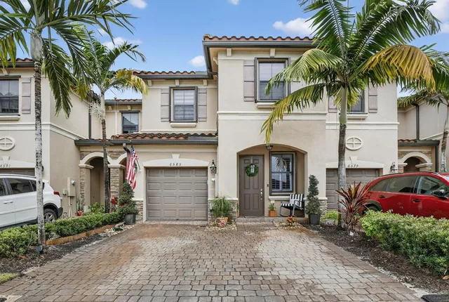 $575,000 | 6585 North Anise Court, Davie, FL 33314