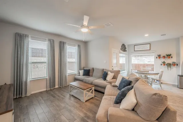 $2,400 | 156 Birch Street, Boyd, TX 76023