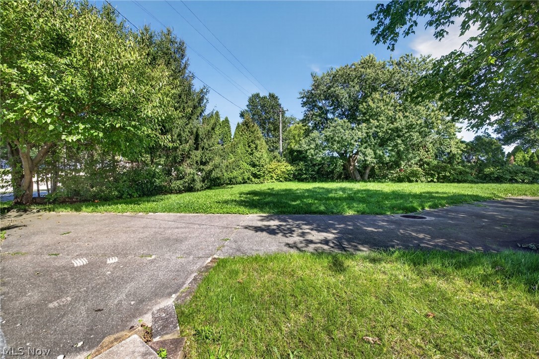 2306 Canfield Road Akron, OH 44312 - Photo 10 of 37 Gallery Image 10