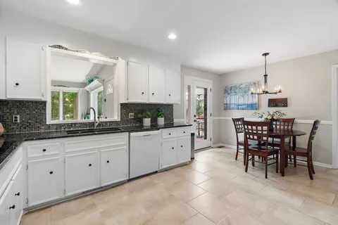 $1,000,000 | 6017 Bethany Boulevard, Nashville, TN 37221