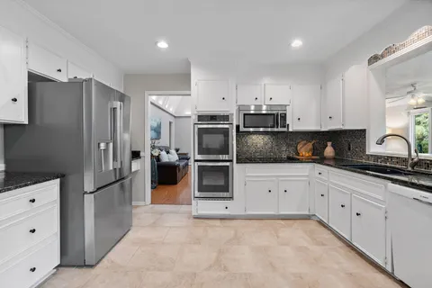 $1,000,000 | 6017 Bethany Boulevard, Nashville, TN 37221