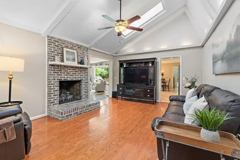 $1,000,000 | 6017 Bethany Boulevard, Nashville, TN 37221