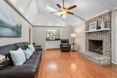 $1,000,000 | 6017 Bethany Boulevard, Nashville, TN 37221