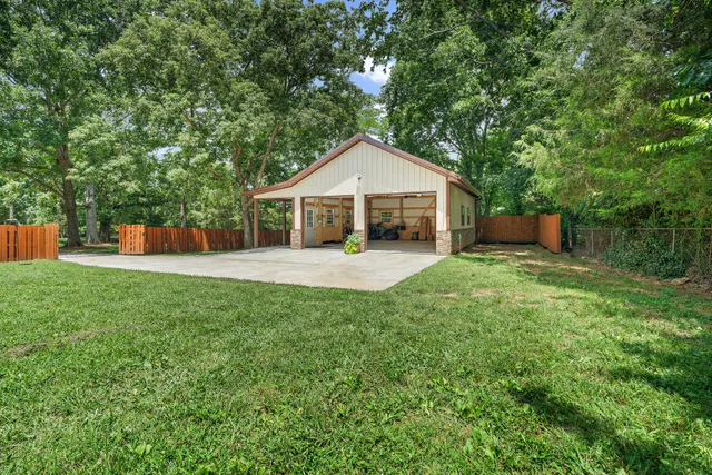 $1,000,000 | 6017 Bethany Boulevard, Nashville, TN 37221