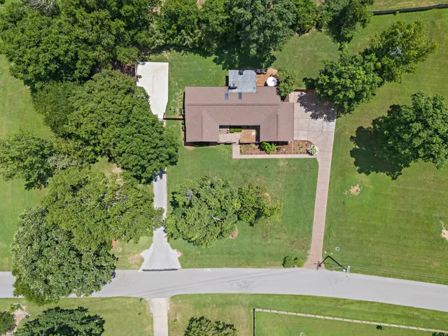 $1,000,000 | 6017 Bethany Boulevard, Nashville, TN 37221