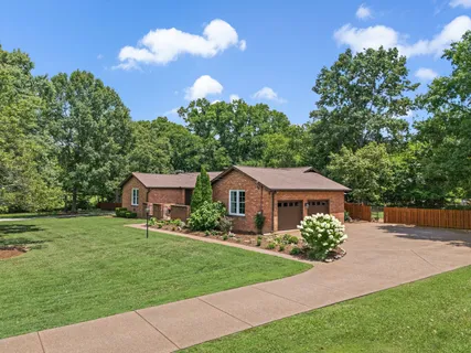 $1,000,000 | 6017 Bethany Boulevard, Nashville, TN 37221