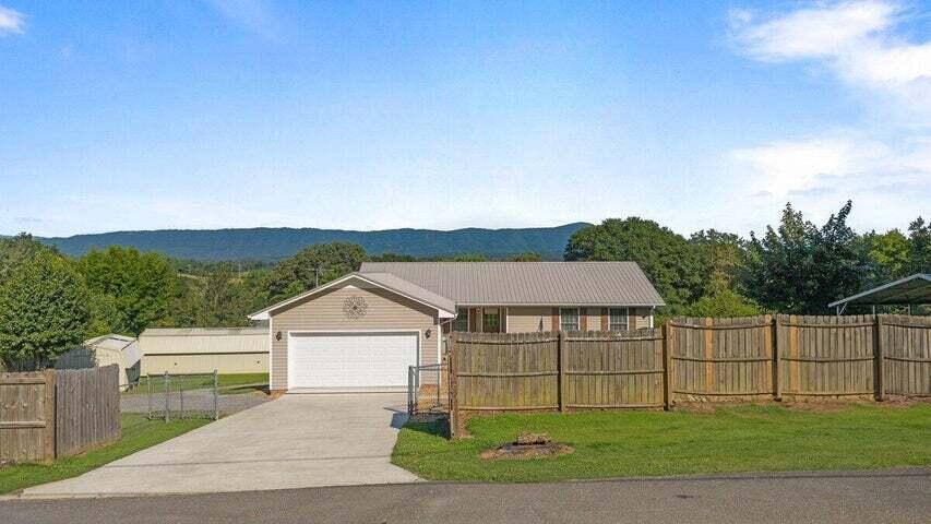346 Thomas Road Benton, TN 37307 - Photo 3 of 42 20250704172324626714000000-o