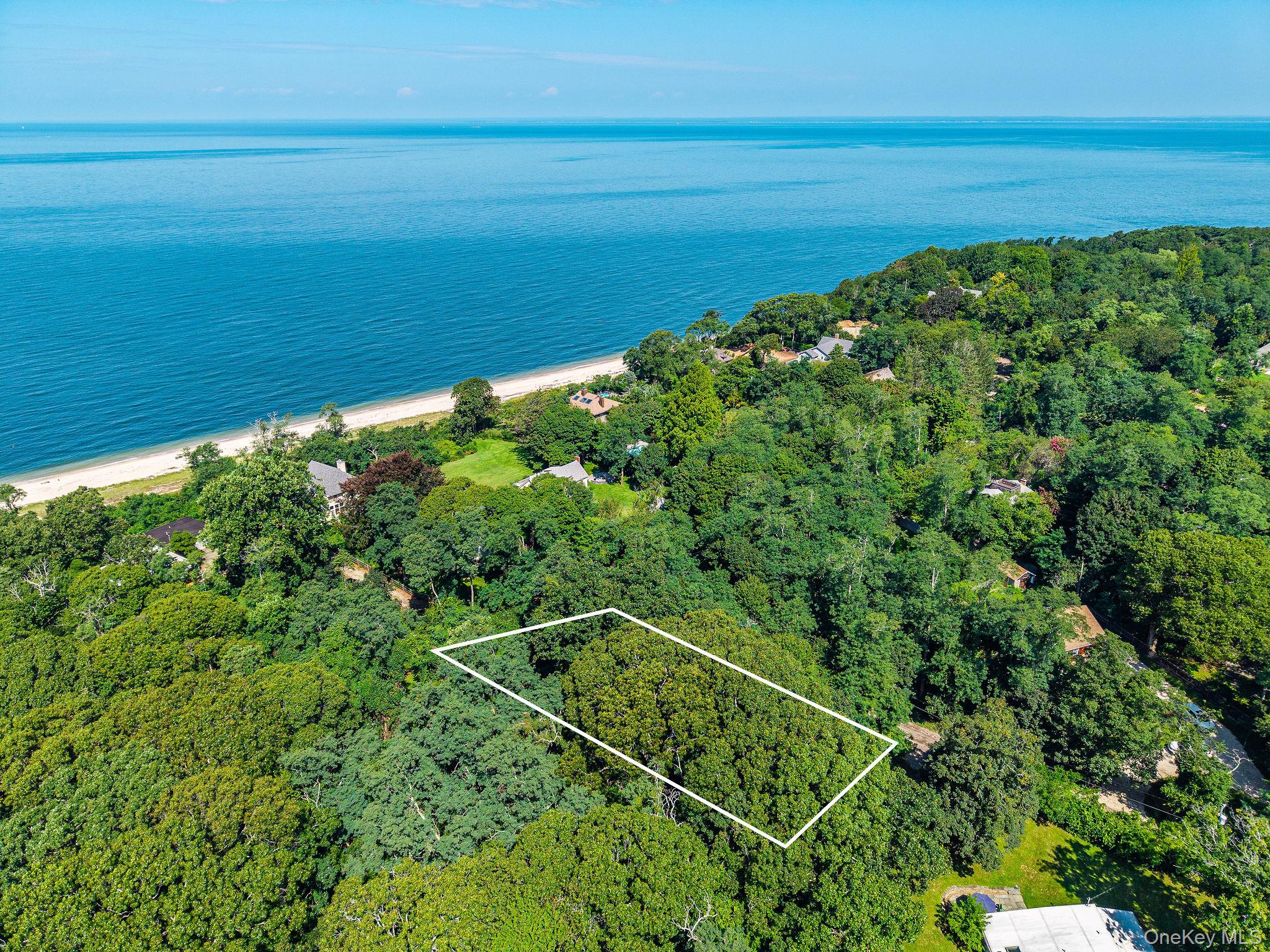 2560 Hyatt Road Southold, NY 11971 - Photo 3 of 7 Gallery Image 3