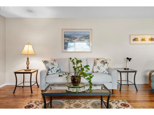 $575,000 | 668 Northeast 21st Avenue, Hillsboro, OR 97124