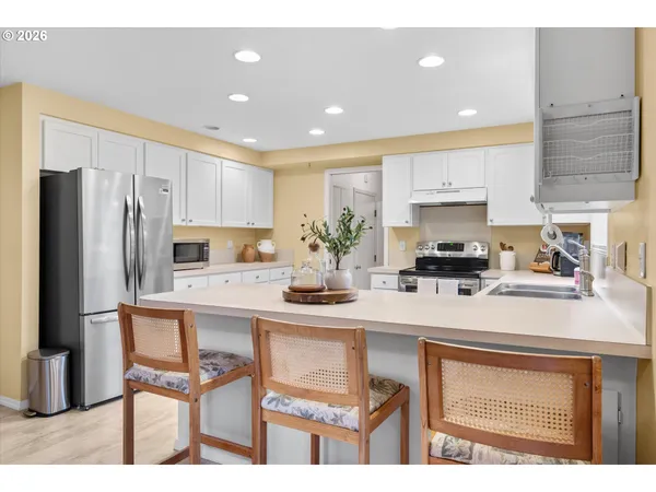 $575,000 | 668 Northeast 21st Avenue, Hillsboro, OR 97124