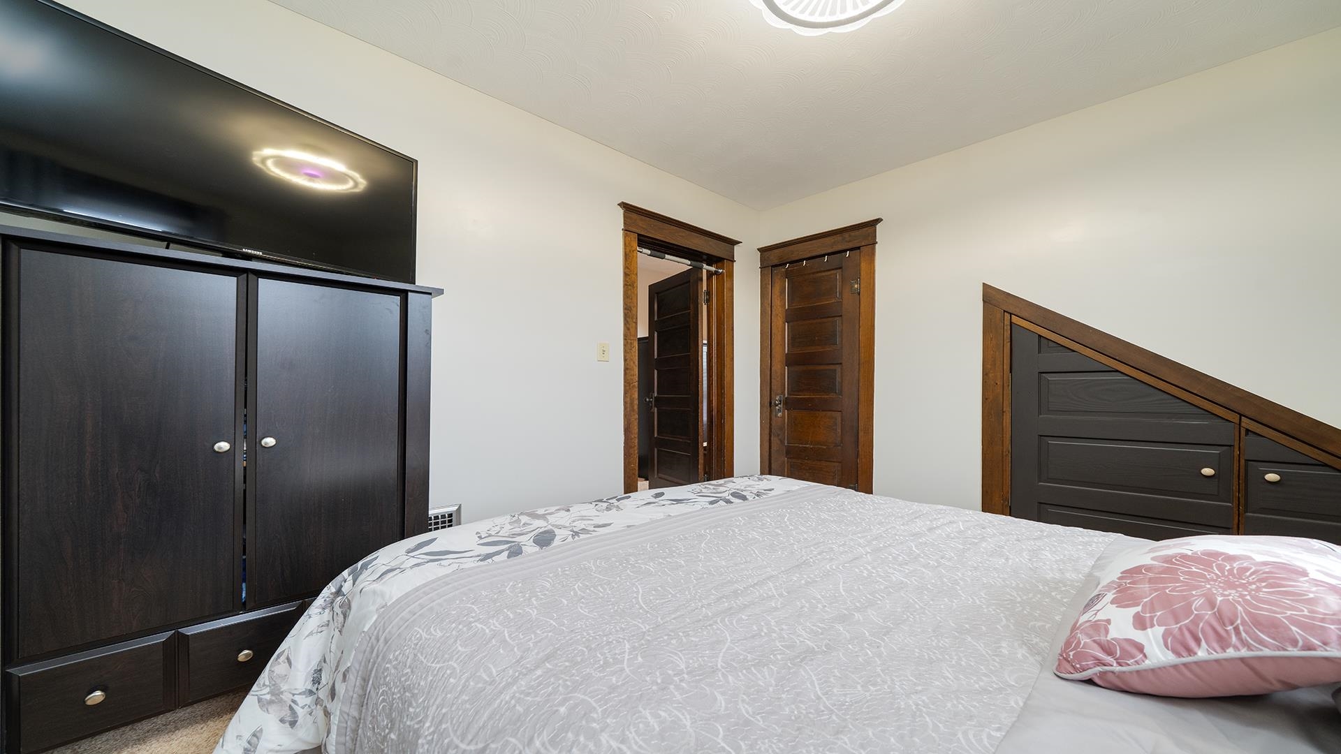 915 North 8th Street Rochelle, IL 61068 - Photo 21 of 38 a bedroom with a bed and a closet