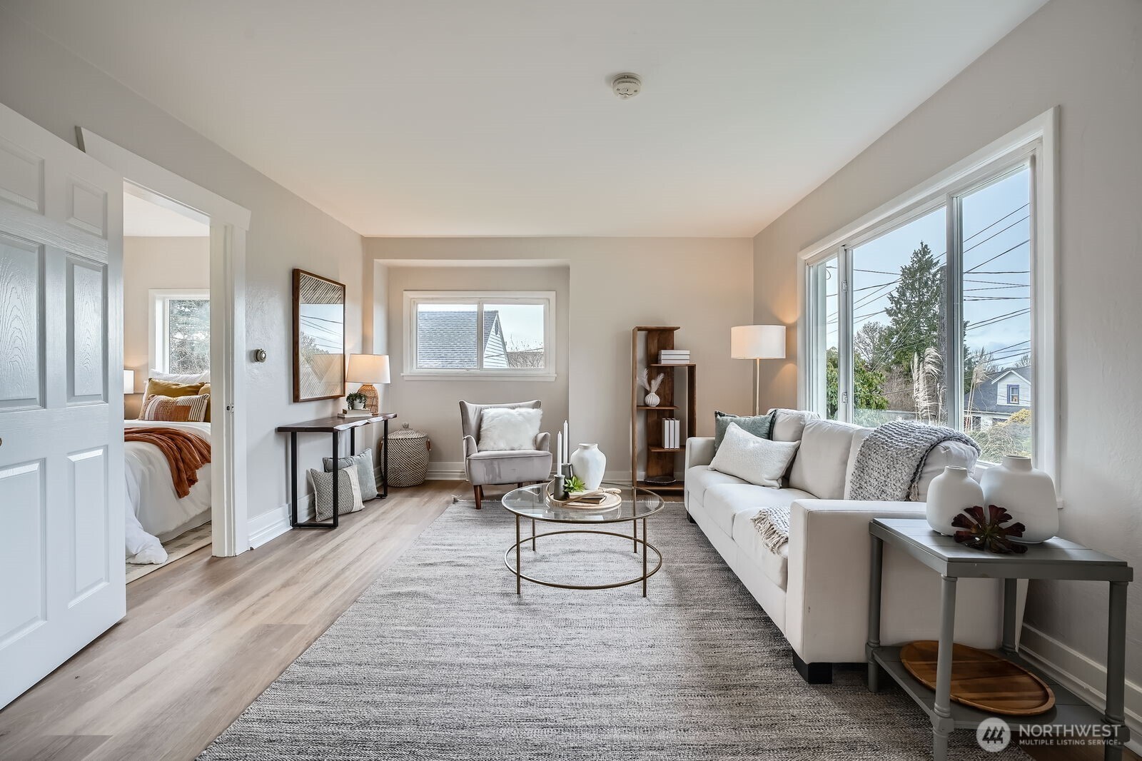 1223 Southwest Myrtle Street Seattle, WA 98106 - Photo 4 of 29 Gallery Image 4