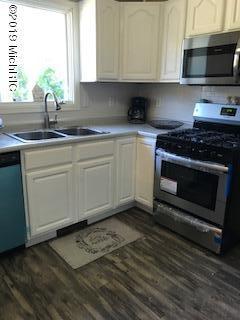 53466 Ridgeview Circle Paw Paw, MI 49079 - Photo 11 of 41 IMG_3070