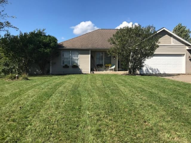 53466 Ridgeview Circle Paw Paw, MI 49079 - Photo 2 of 41 IMG_2988