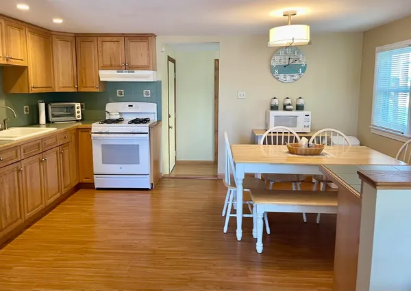 $2,500 | 289 Portsmouth Avenue, Unit DOWN, Seabrook, NH 03874