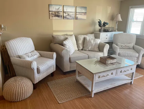 $2,500 | 289 Portsmouth Avenue, Unit DOWN, Seabrook, NH 03874