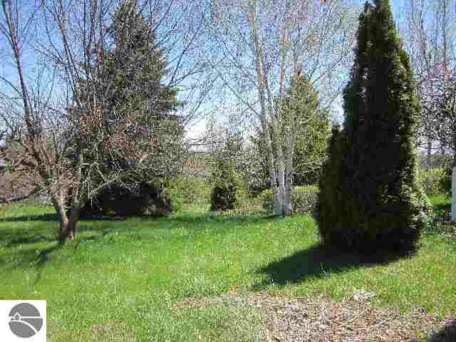 18160 Center Road Traverse City, MI 49686 - Photo 6 of 28 1745549-5.JPG
