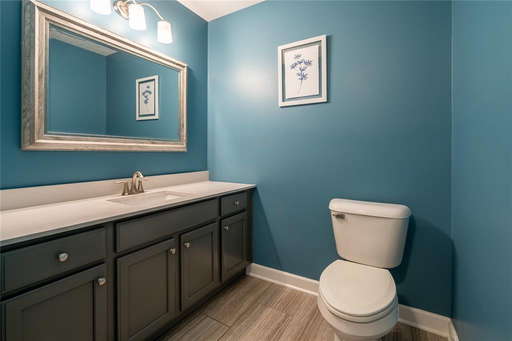 202 Spring Valley Drive Zelienople, PA 16063 - Photo 18 of 40