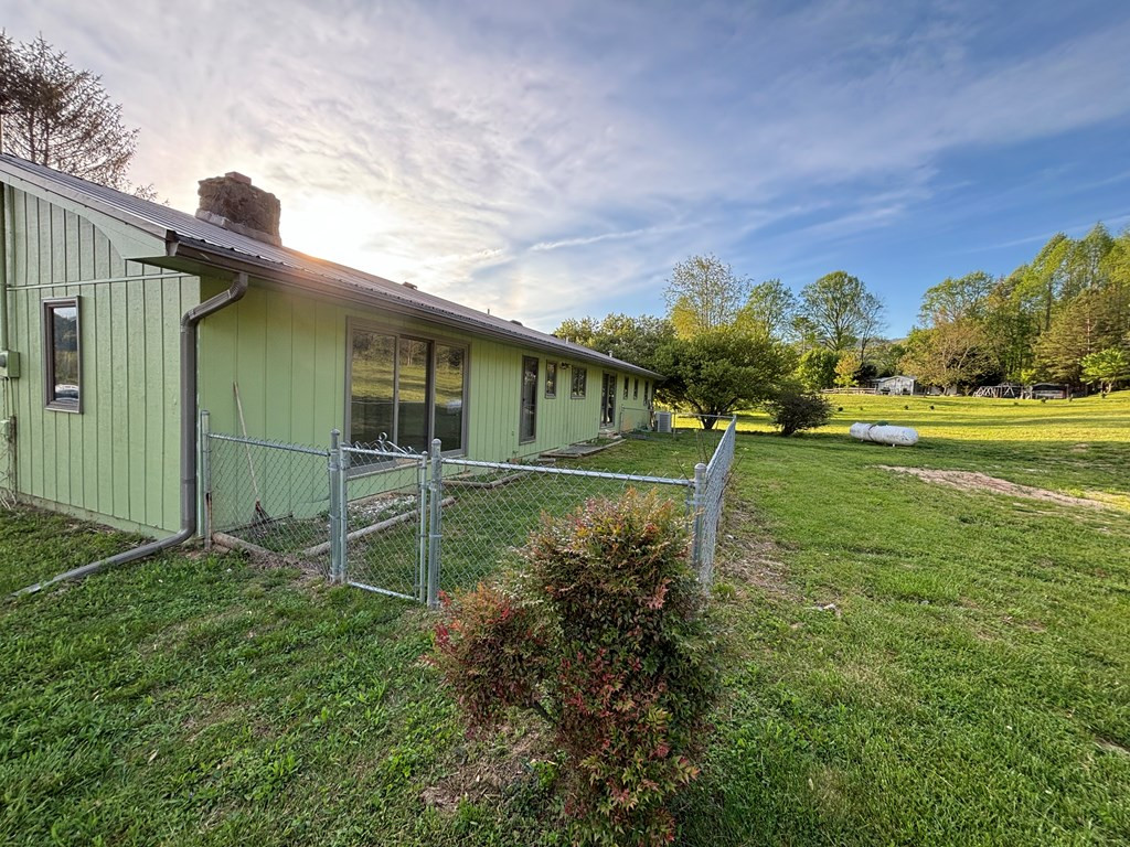 1805 Stewart Road Andrews, NC 28901 - Photo 44 of 62 Gallery Image 44