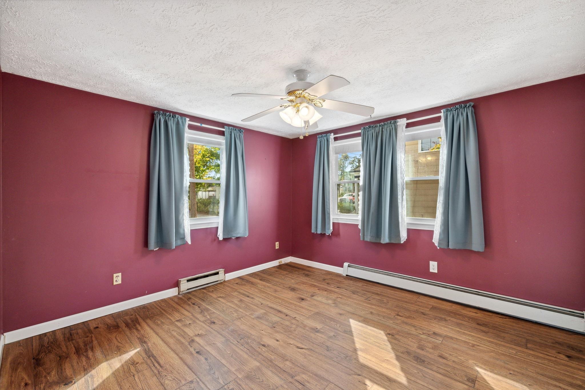 70 Taylor Street Manchester, NH 03103 - Photo 11 of 36