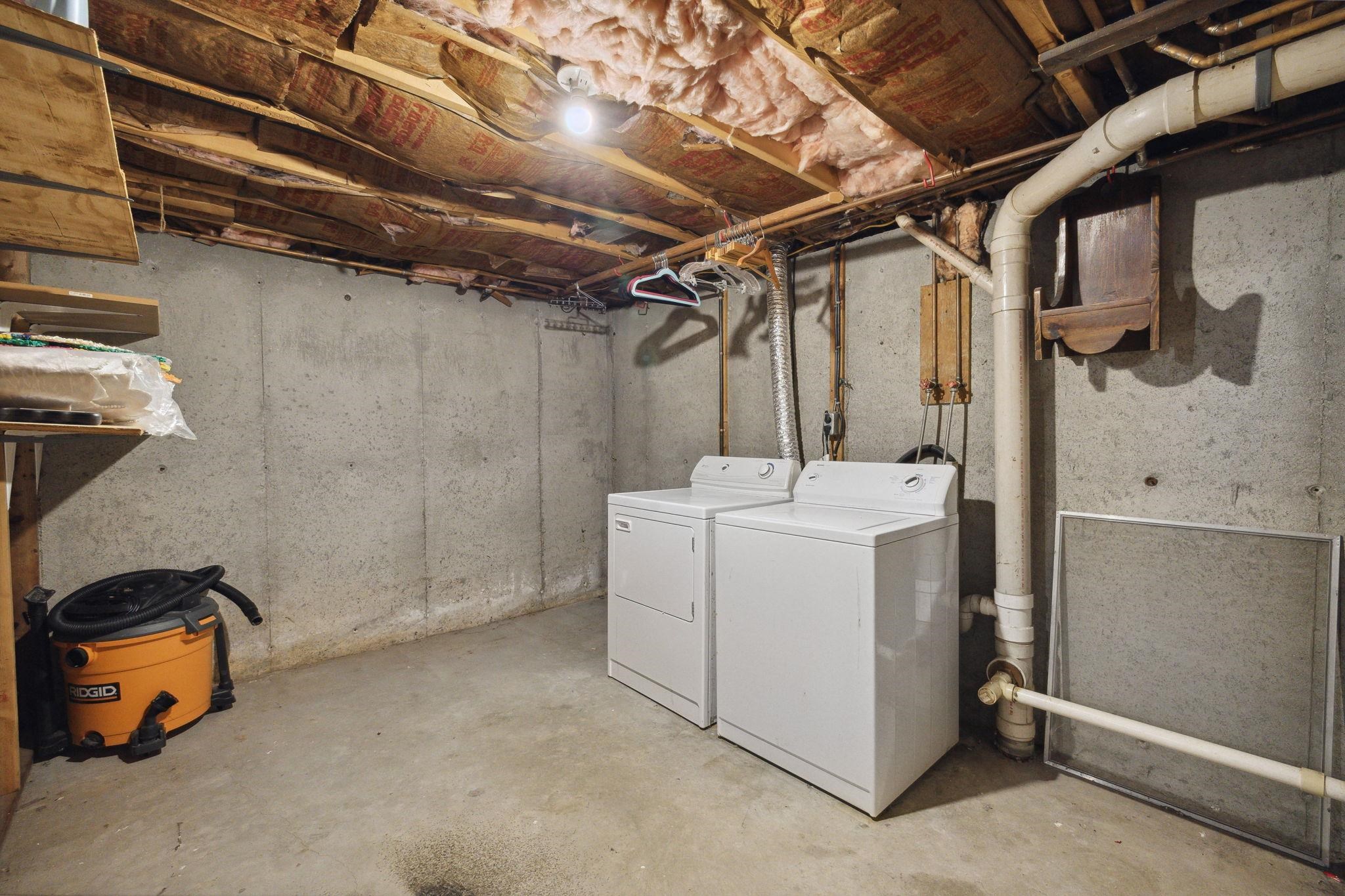 70 Taylor Street Manchester, NH 03103 - Photo 23 of 36