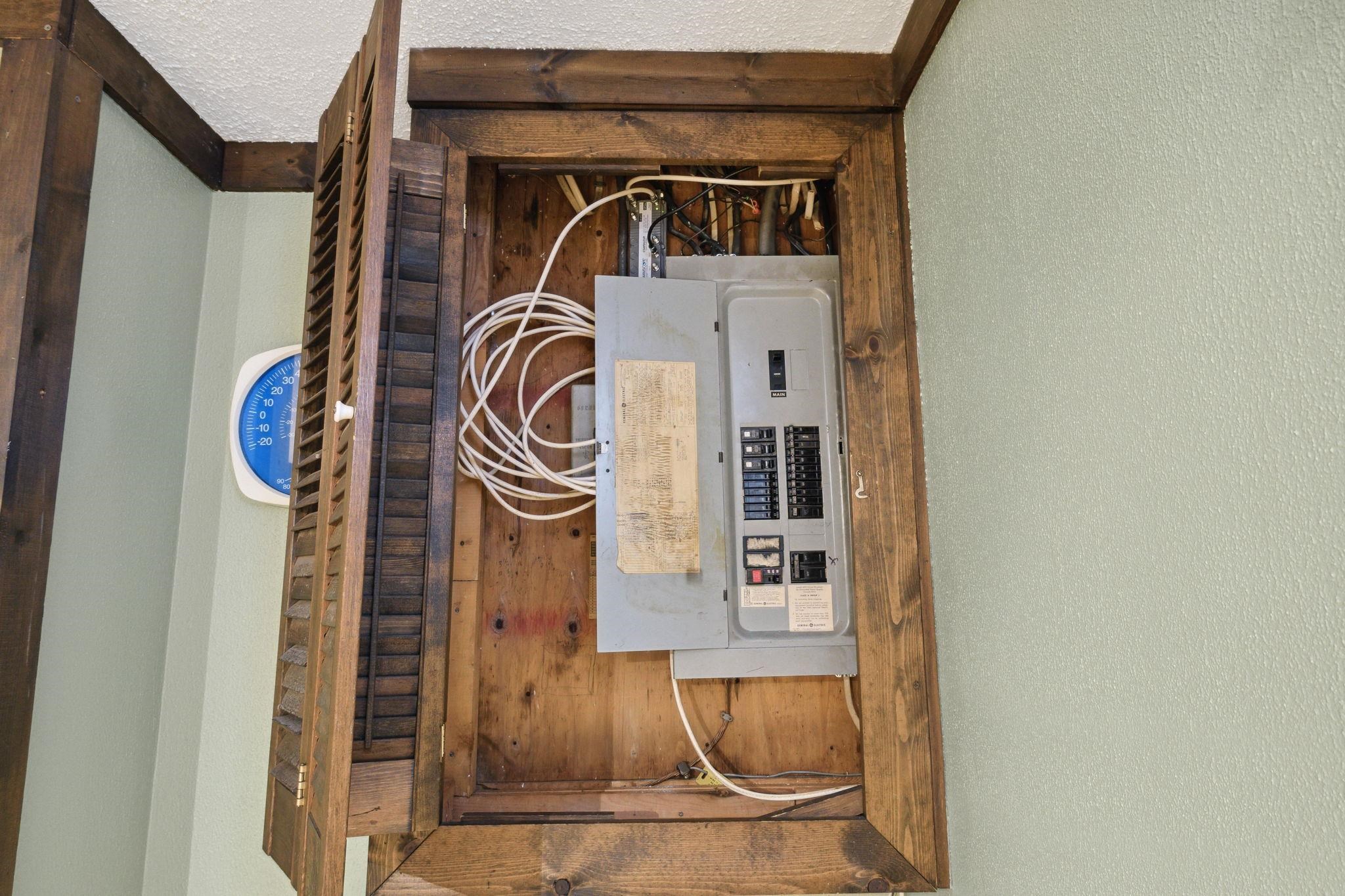 70 Taylor Street Manchester, NH 03103 - Photo 25 of 36