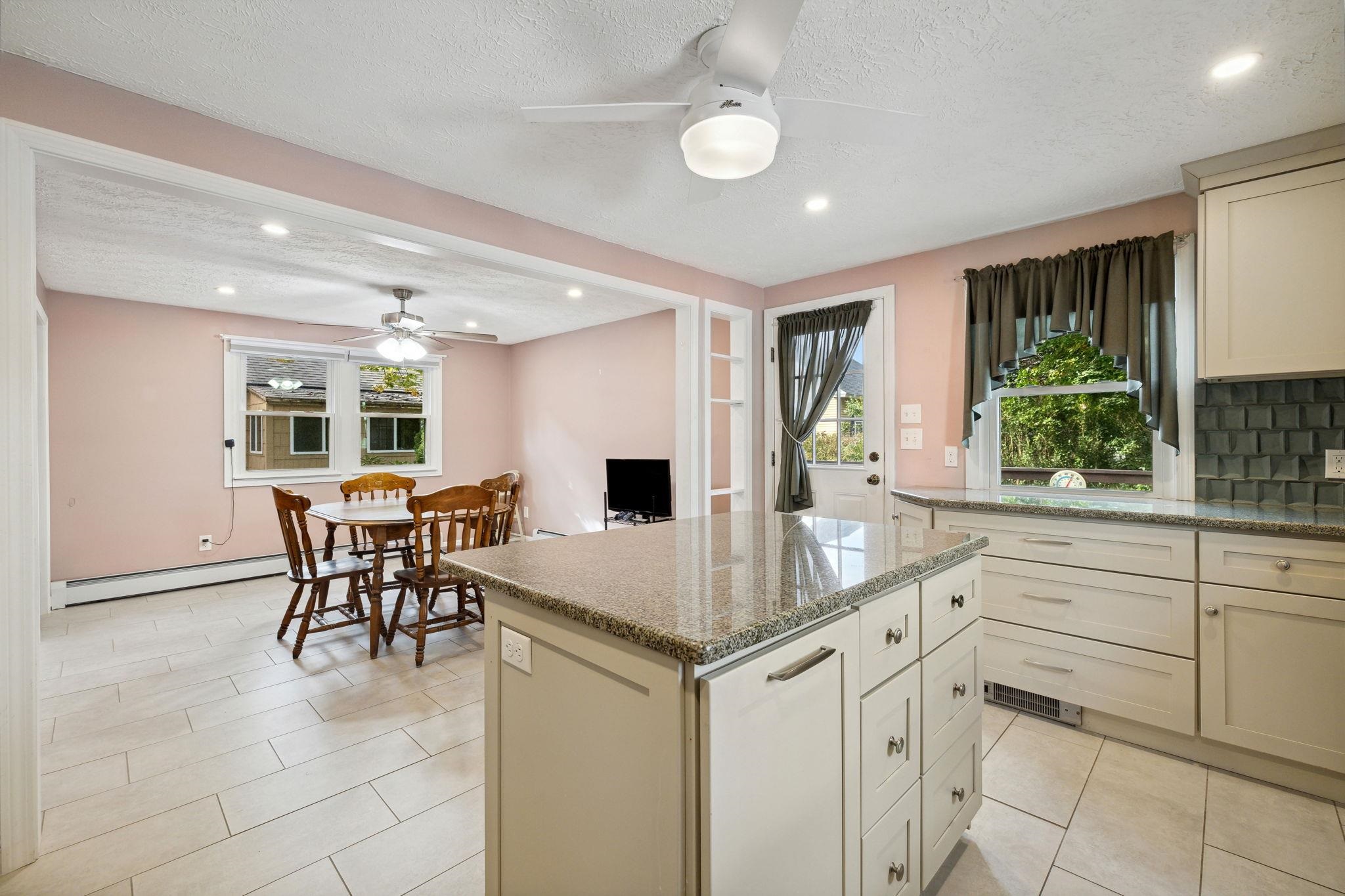 70 Taylor Street Manchester, NH 03103 - Photo 5 of 36