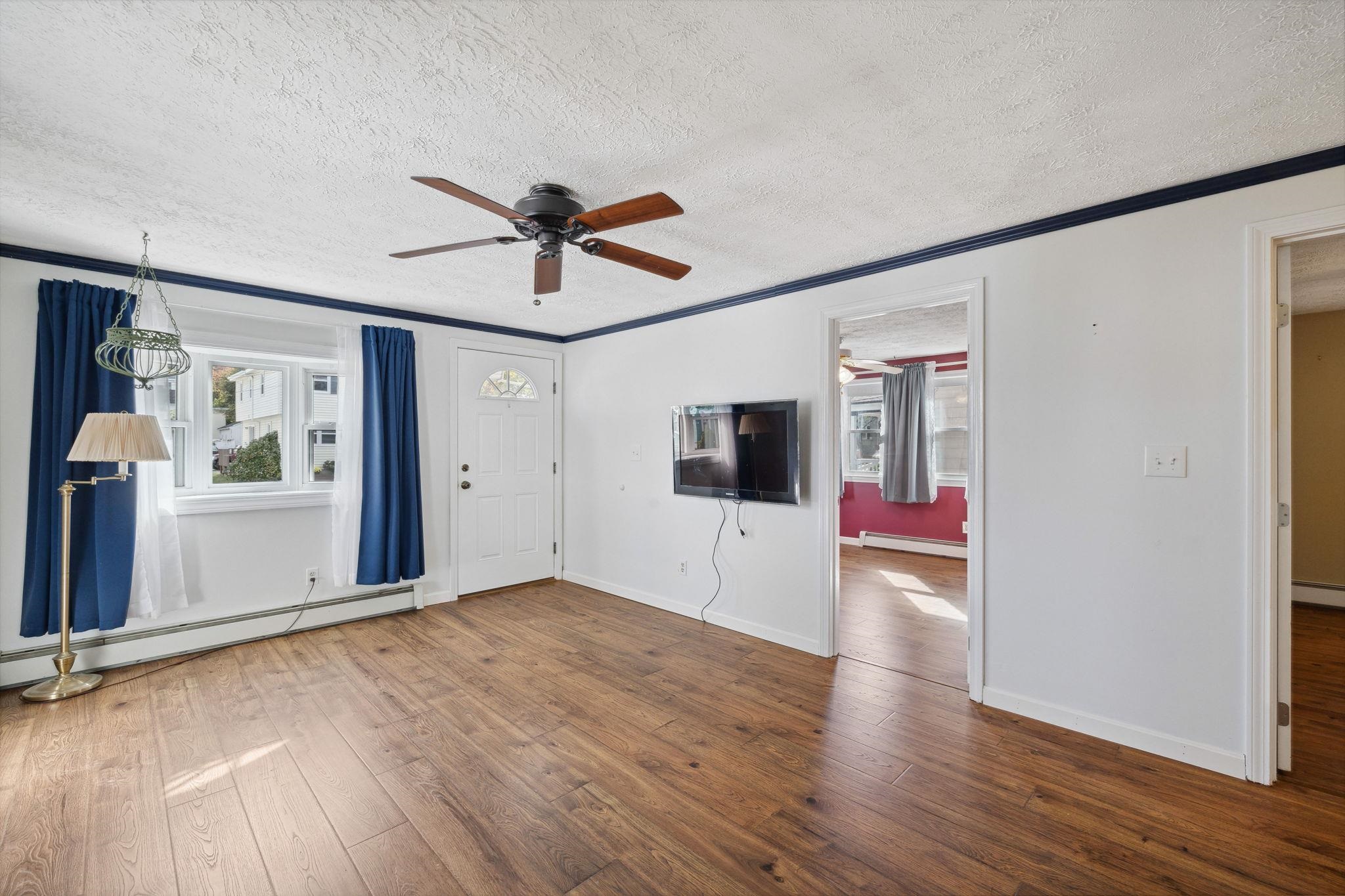 70 Taylor Street Manchester, NH 03103 - Photo 9 of 36